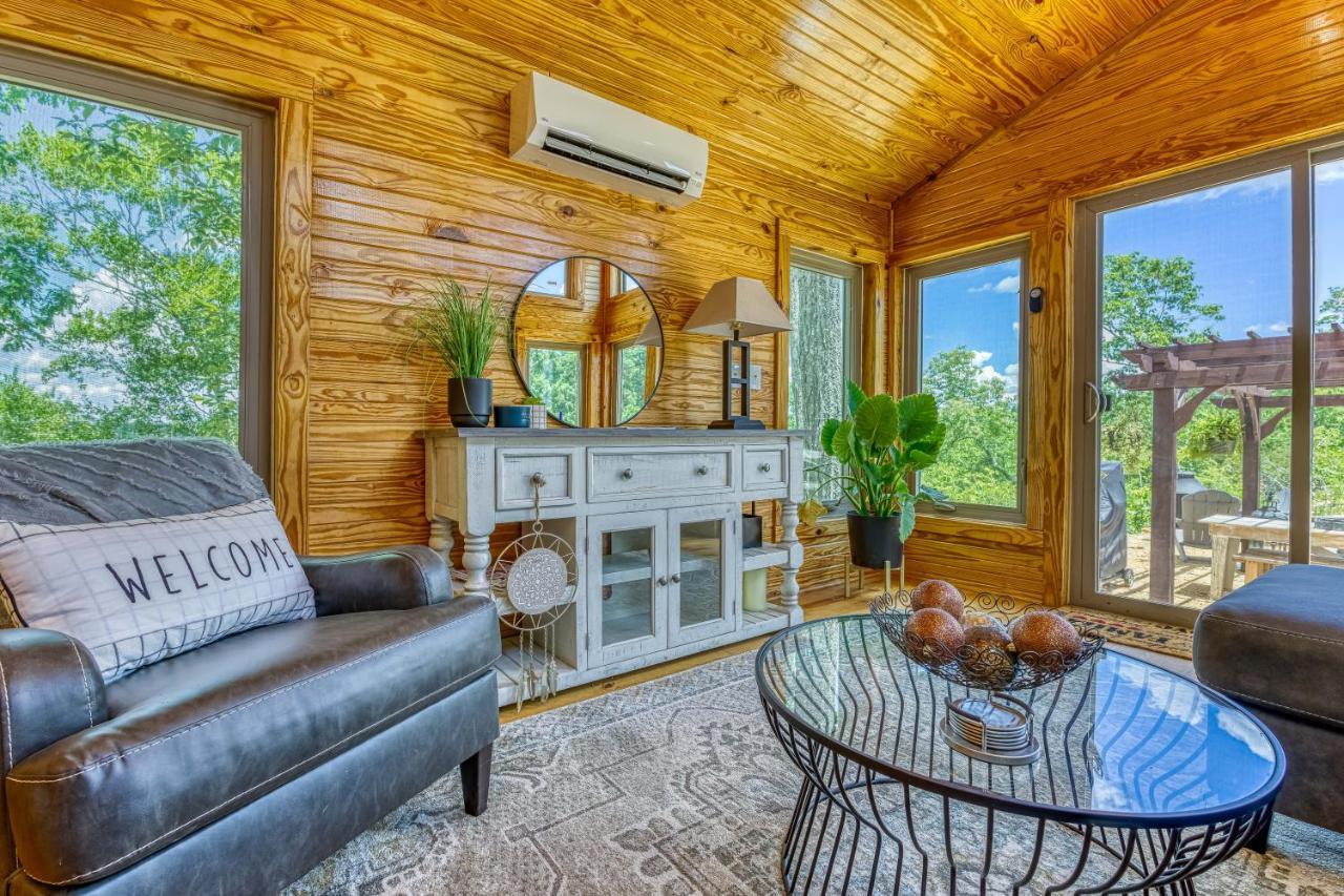 The Gemini-A Dreamy, Waterfront Tiny Cabin Rogersville ภายนอก รูปภาพ