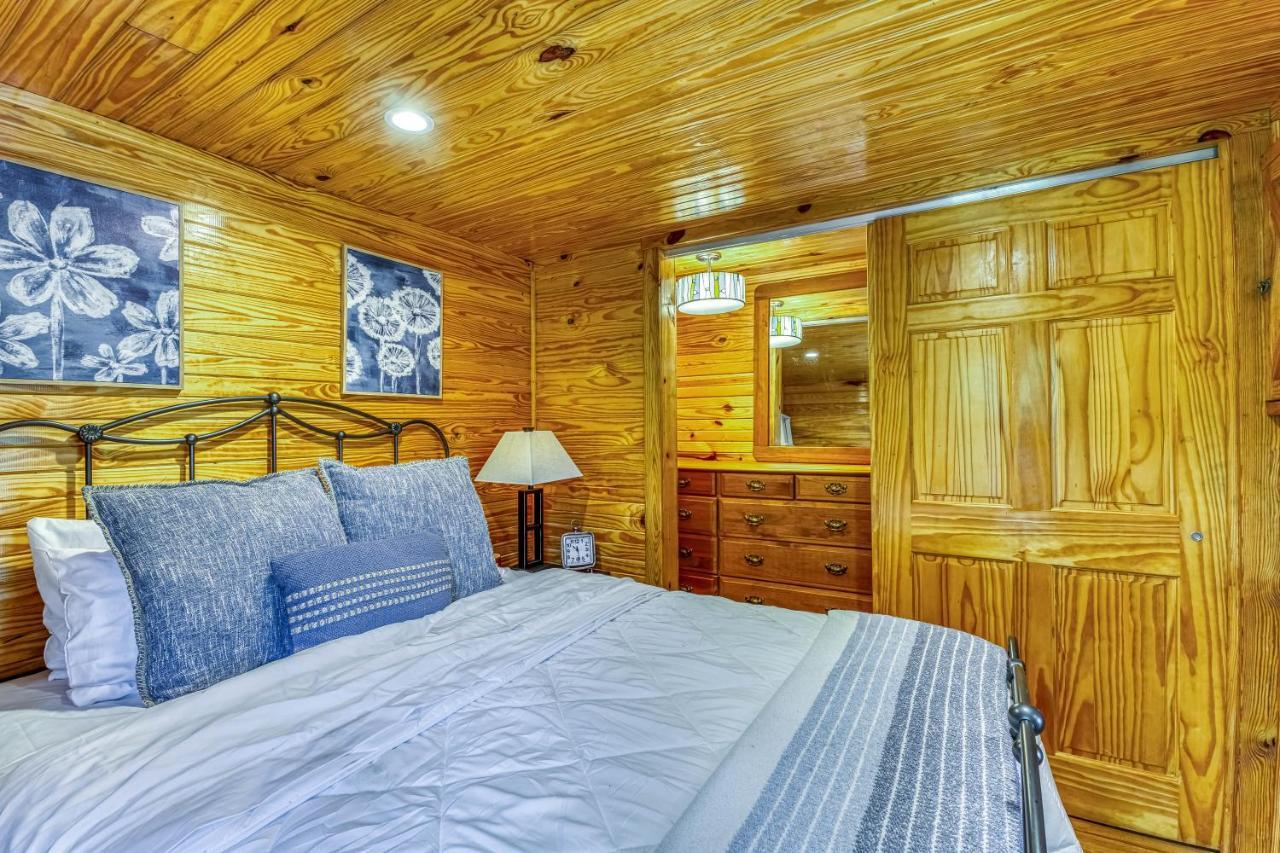 The Gemini-A Dreamy, Waterfront Tiny Cabin Rogersville ภายนอก รูปภาพ