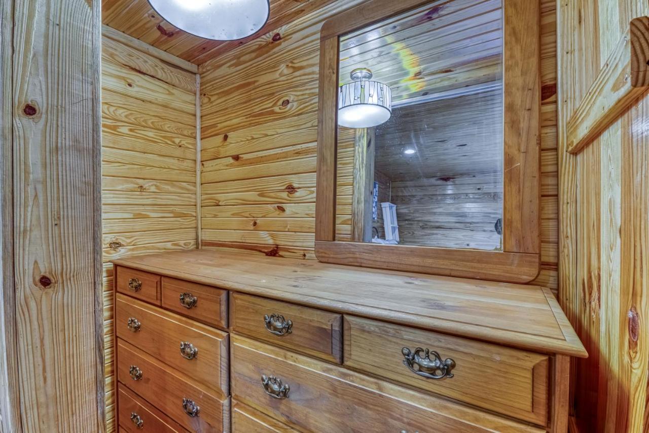 The Gemini-A Dreamy, Waterfront Tiny Cabin Rogersville ภายนอก รูปภาพ